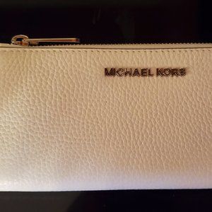 MICHAEL KORS WALLET- NWOT